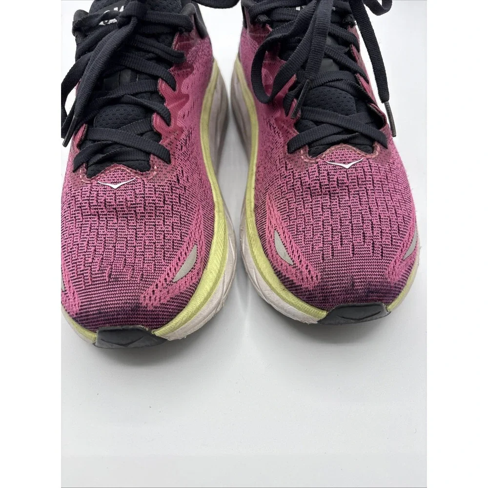 Hoka One One Clifton 8 Sneakers Womens Size 7B Pink Training Gym Athleisure READ